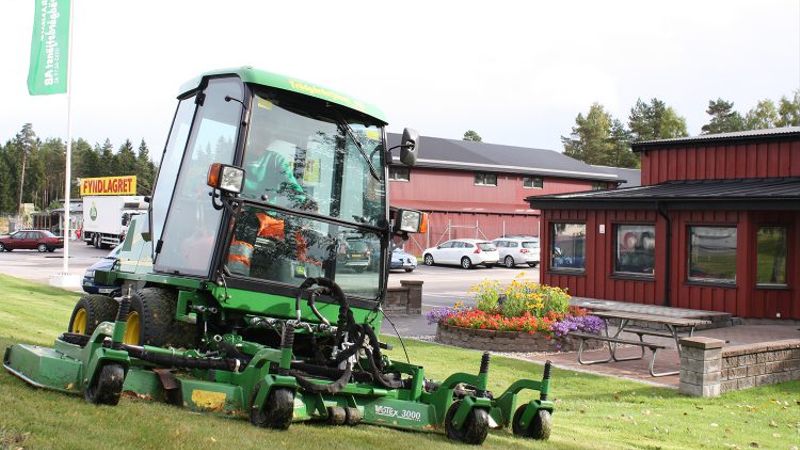 Inget säkert klipp i Green Landscaping - 41586741-fc38-47fd-b228-2a3d231636cdfitcroph450q80upscaletruew800sf9de59e01c810faae402ce469b5d60e96ecc94d9