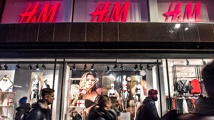 H&M rusar tvåsiffrigt efter att ha vänt till vinst - HM-affarsvarlden-700_binary_6892159.png