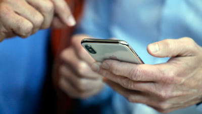 apple-iphone-affarsvarlden-700_binary_6873491.png