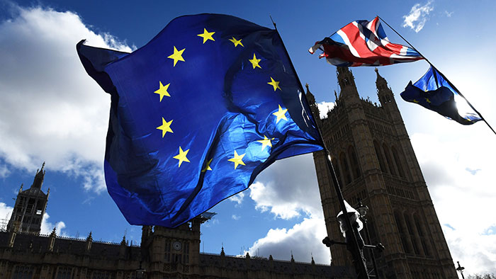 EU överväger rättsliga åtgärder mot Storbritannien - brexit-700_binary_6970568.jpg