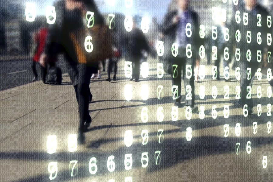 Snart börjar EU:s nya dataskyddsregler gälla i Sverige - iStock_000046322302_Medium_people_analytics_binary_6861117.jpg