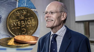 Svenska kronan faller vidare: "Inte ens räntehöjningen stoppar kräftgången"