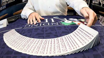 kasino-poker-700_binary_6837512.jpg
