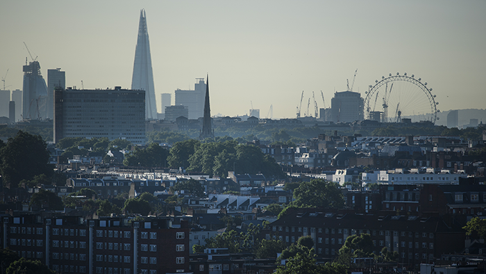 Storbritannien ska börja häva lockdown efter förbättrat smittoläge - london-skyline-affarsvarlden-700_binary_6865390.png