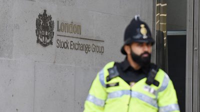 londonborsen-lse-klimataktivister-700_binary_6956468.jpg