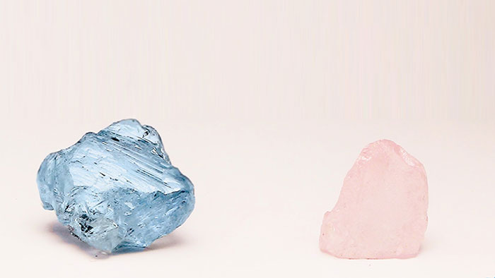 Lucara hittar ”sällsynta” färgade diamanter - lucara-bla-och-rosa-diamant-700_binary_6972881.jpg