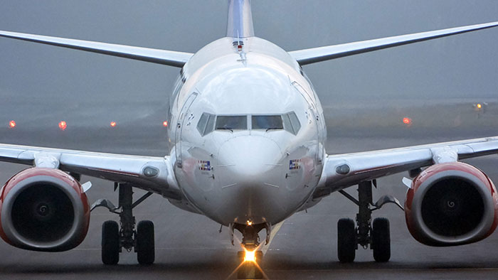 Boeing i förlikning – betalar miljarder efter flygplanskrascher - sas-boeing-737-700_binary_6952371.jpg