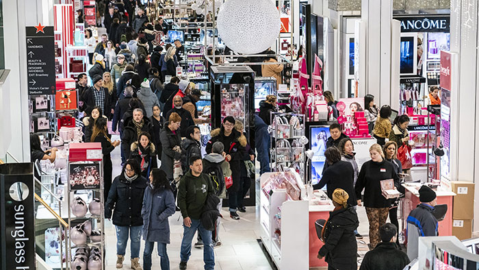 Så mycket väntas Black Friday-handeln växa - shopping-black-friday-700_binary_6979077.jpg