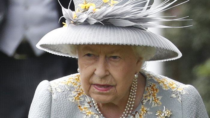 Brittiska drottningen kan bes ajournera parlamentet - storbirtannien-drottning-elizabeth-700_binary_6969525.jpg