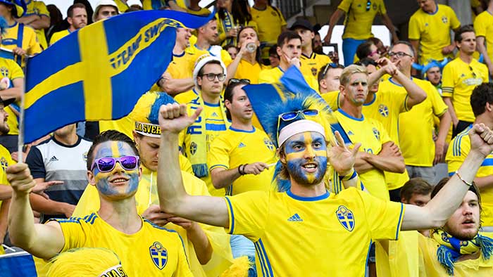 Sverige behåller toppbetyg - sverige-svenska-fans-affarsvarlden-700_binary_6876562.jpg
