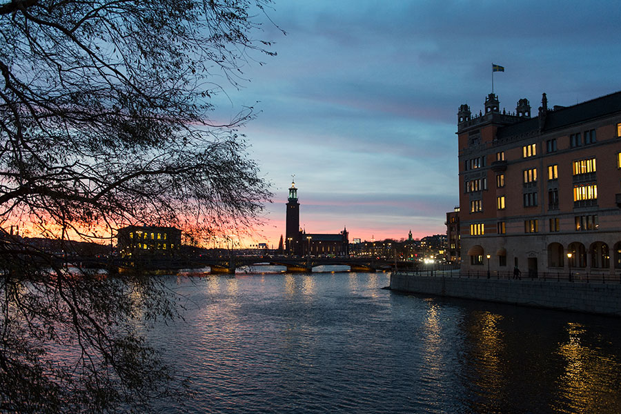 Stockholmsbarometern rekorddyker till ny lägsta nivå - stockholms-skymning-900