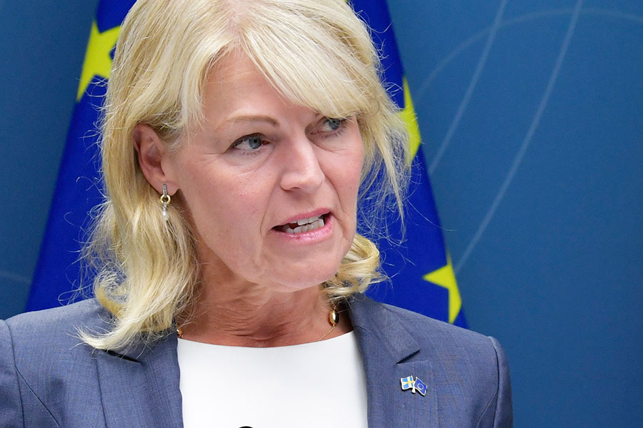 Regeringen presenterar åtgärder mot utländska investeringar som hotar svensk säkerhet - anna-hallberg-900