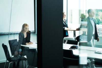 Hoists investeringschef köper aktier för 1,1 miljoner