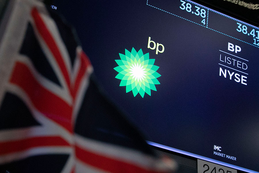 Svag rapport från BP med halverad utdelning – aktien rusar - bp-900