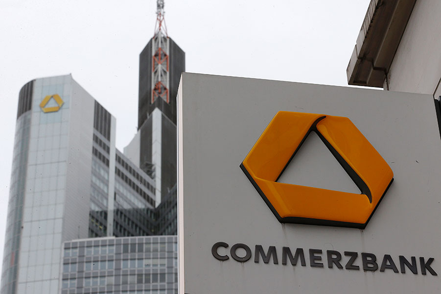 Commerzbank faller efter uttalande från finansministern att staten ska sälja innehav över tid - commerzbank-900