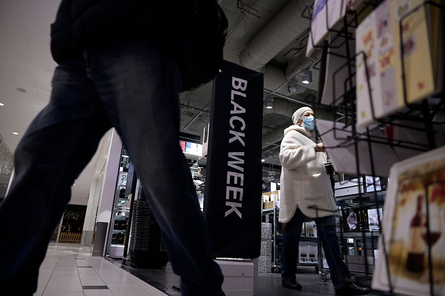 Svenskar shoppade för 13,5 miljarder under Black Week - black-week-handel-900