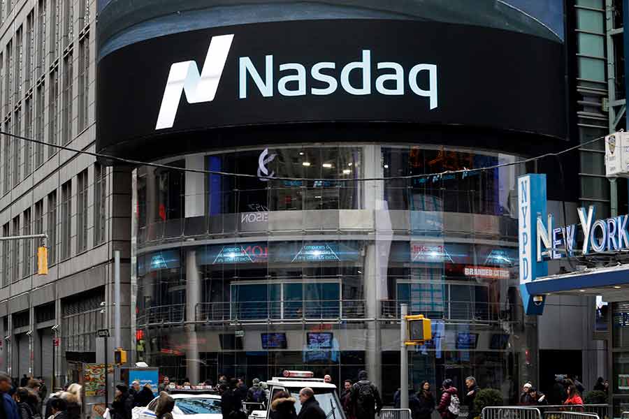 Post Gamestop: Nasdaq bevakar sociala medier - nasdaq-900