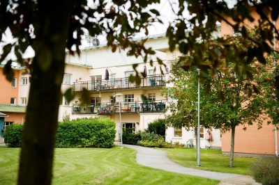 Attendo vänder till vinst under Q1