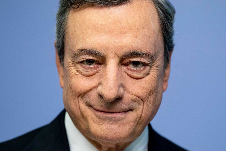 Draghi: Snabbare tillväxt kommer reducera skuldberget - mario-draghi-900