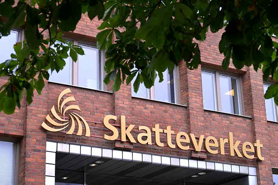 Skatteverket kräver tillbaka 32 miljoner kronor av utbetalt omställningsstöd - skatteverket-900