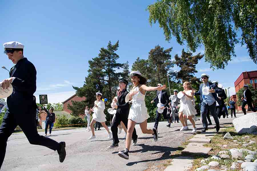 Vägen ur skolmoraset - studenten-skolan-900