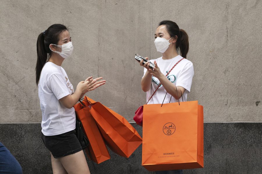 Hermès försäljning högre än väntat i andra kvartalet - Hermès