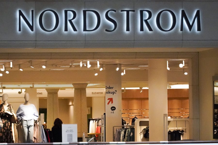 Nordstrom köper andelar i fyra varumärken ägda av Asos - Nordstrom Livestreaming