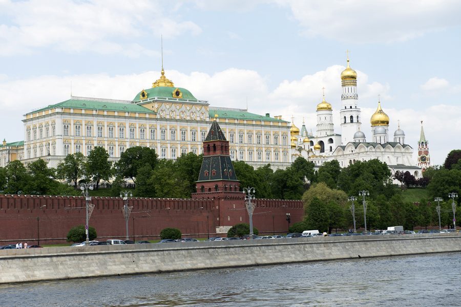 Kreml: Ryssland och Nato befinner sig i ”direkt konfrontation” - KREML MOSKVA