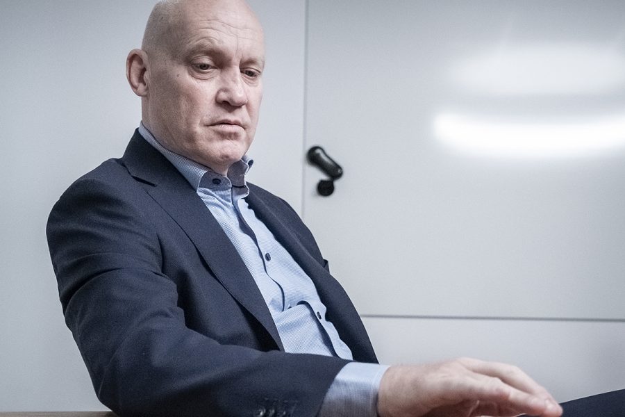 Johan Carlström flaggar ned i Fingerprint Cards - JOHAN CARLSTRÖM