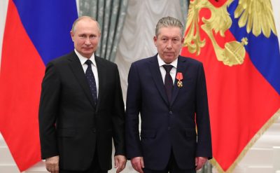 Vladimir_Putin,_Ravil_Maganov_(2019-11-21)