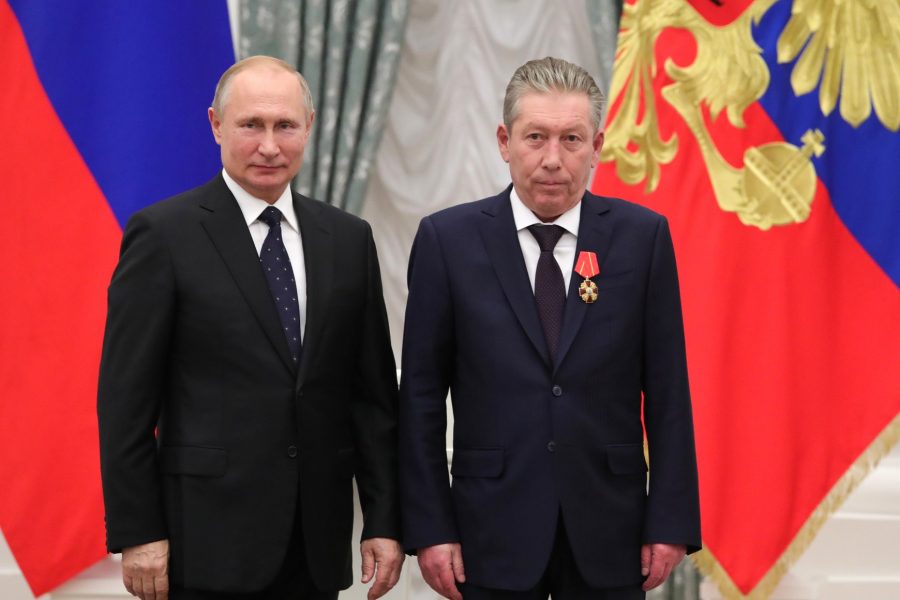 Tiotal döda i år – att vara rysk energitopp är världens farligaste jobb - Vladimir_Putin,_Ravil_Maganov_(2019-11-21)