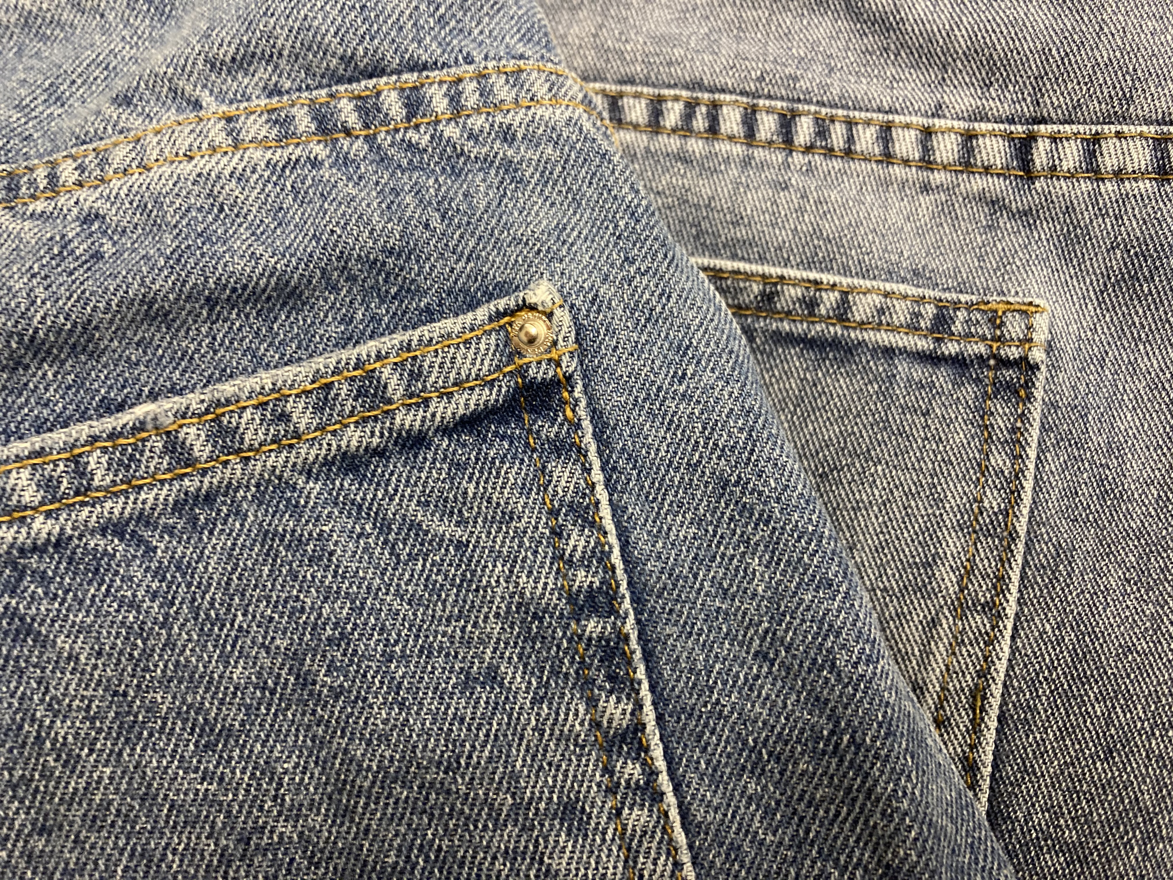 Levi Strauss säljer Dockers för 311 miljoner dollar