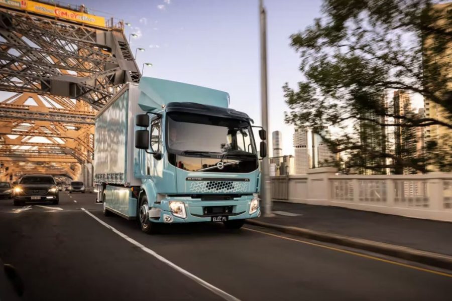 Volvo får australiensisk order på 36 eldrivna lastbilar - Volvo FL Eledctric