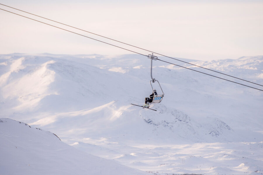 Skistars storägare säljer aktier för 53 miljoner kronor - skistar-hemsedal-heis