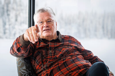 Dan Olofsson, Porträtt