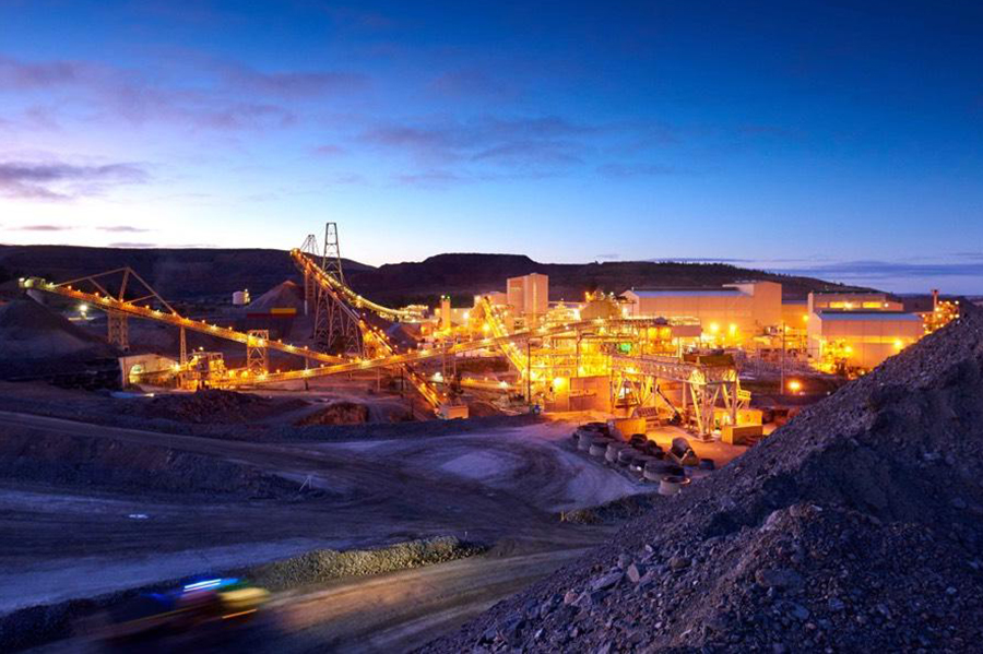 Guldjätten Newmont lägger mångmiljardbud på Newcrest - Newcrest Mining