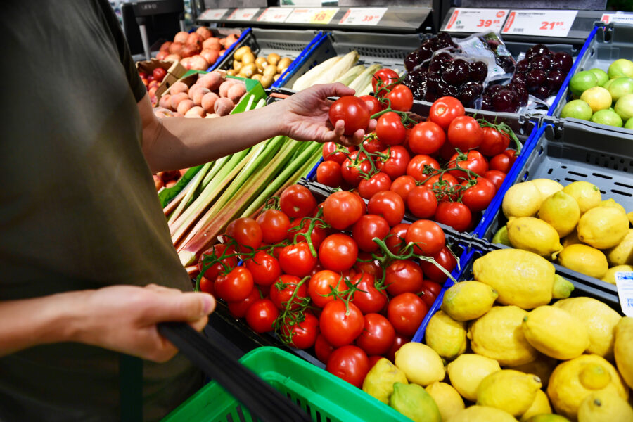 Inflationen ökar mindre än väntat - Inflation matpriser