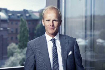 Ratos ordförande köper aktier för 2,5 miljoner kronor