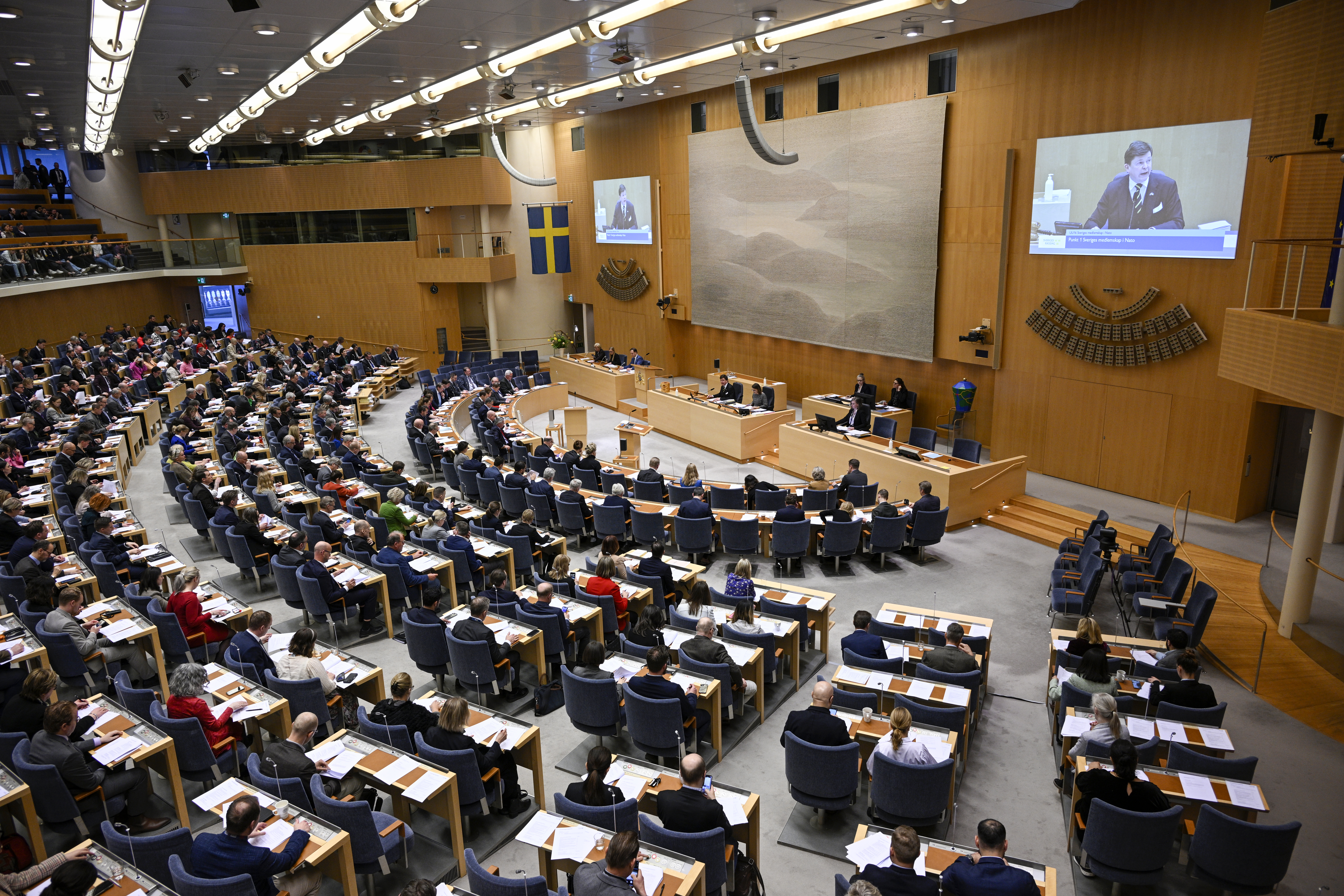 Riksdagen röstade ja till Nato med stor majoritet - WEB_INRIKES