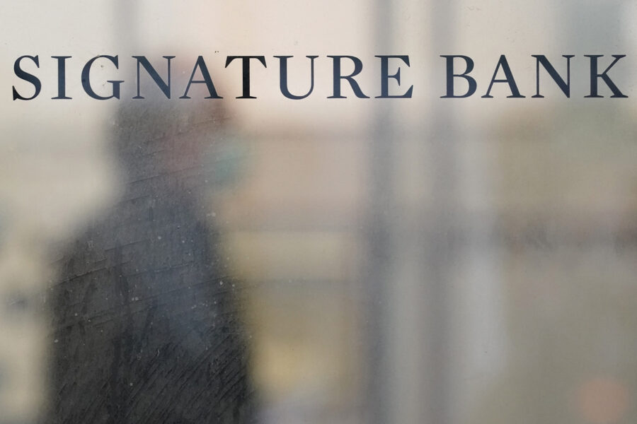 New York Community Bancorp uppges vilja köpa Signature Bank - Signature bank