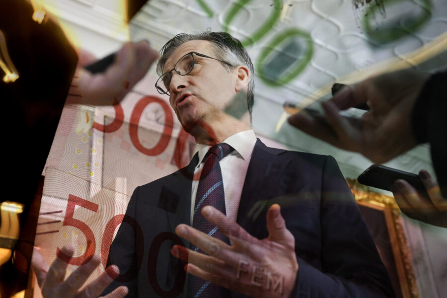 Bankerna skruvar upp prognosen: Så hög blir boräntan - Riksbankschef Erik Thedéen.