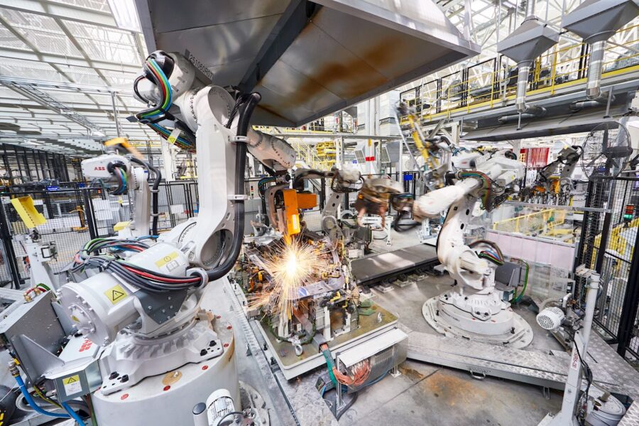 ABB levererar robotar till Renault - ABB robot till Renault