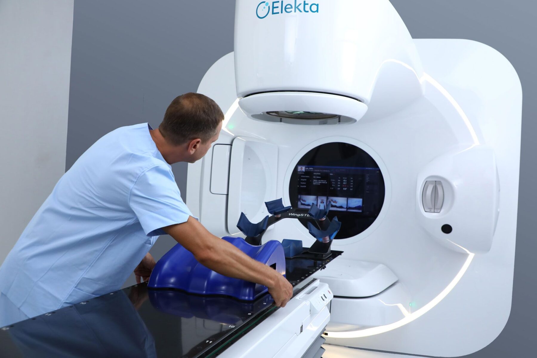 Elekta annulerar ordrar – aktien rasar