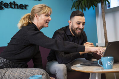 B3 Consulting-chef köper aktier för 7,9 miljoner