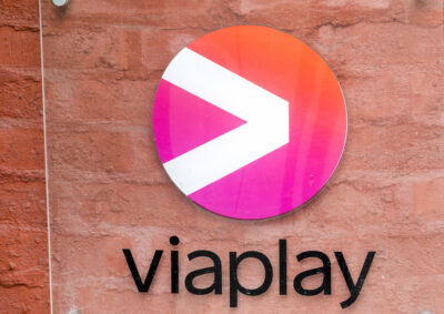 SEB flaggar upp i Viaplay