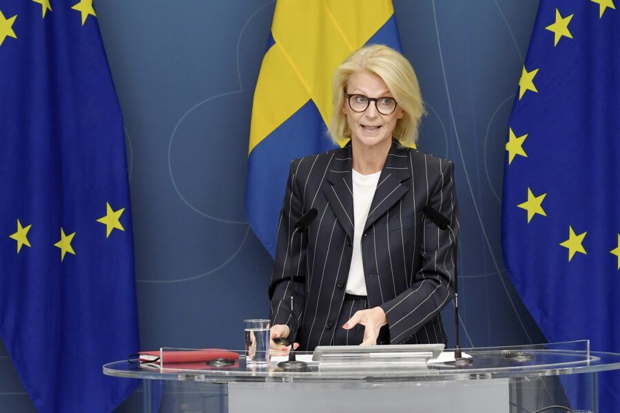 Regeringen höjer BNP-prognos för i år – sänker för 2024 - Finansminister Elisabeth Svantesson (M).