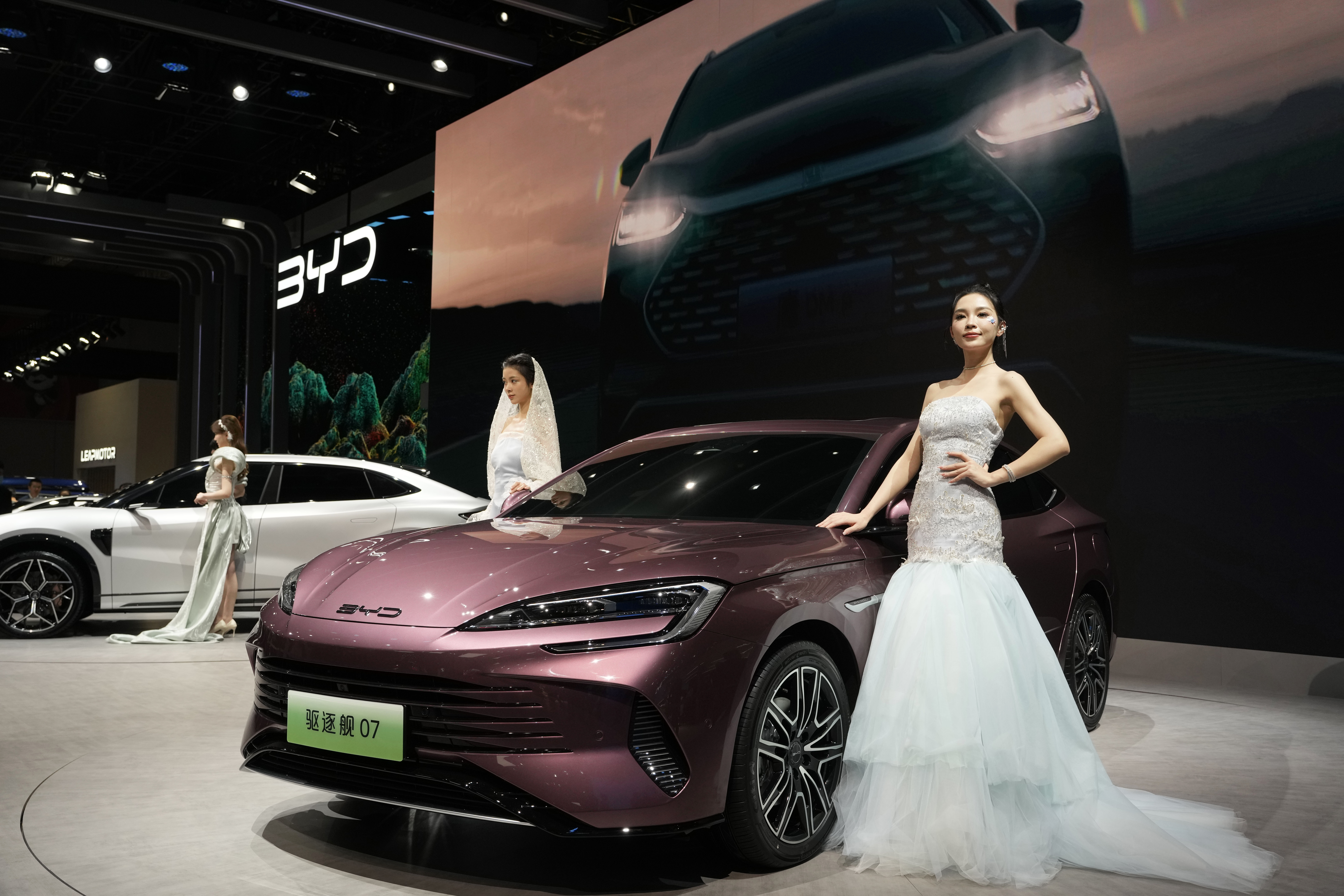 BYD ska lansera flera lyxbilar i år - China Auto Show