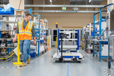 eqart-line-agv-tranporting-materials