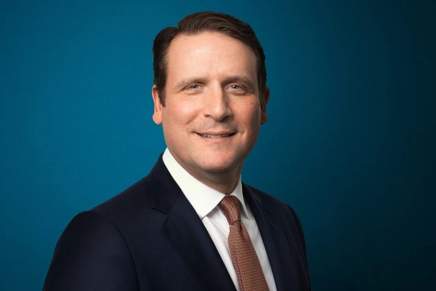 Intrum säljer investeringsportfölj för 8,2 miljarder - andres-rubio_intrum-900×600
