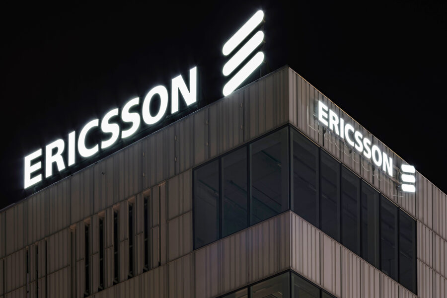Ericsson skär ned 1 200 tjänster i Sverige - mp-ericsson-hq-signage-14-original